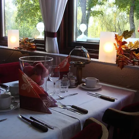 & Restaurang מלון אקרו