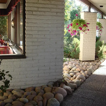 Eckeroe & Restaurang Hotel 3*