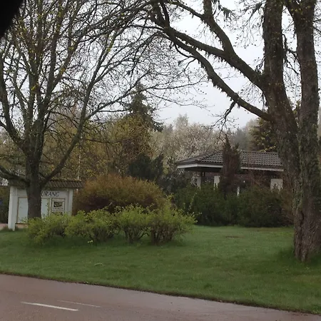 & Restaurang إكيرو