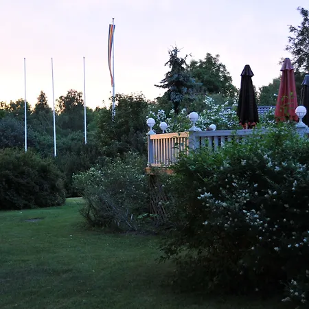 & Restaurang فندق 3*