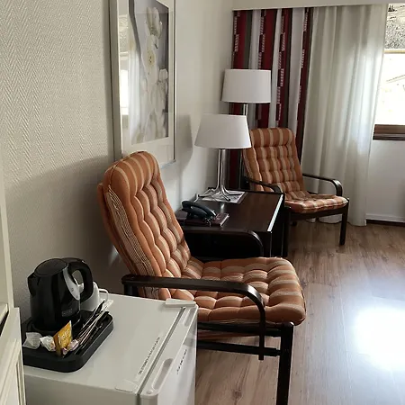& Restaurang 3* אקרו