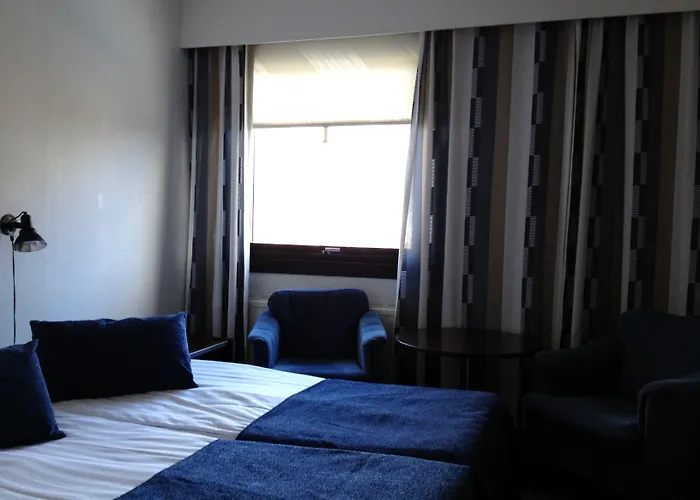 & Restaurang מלון אקרו