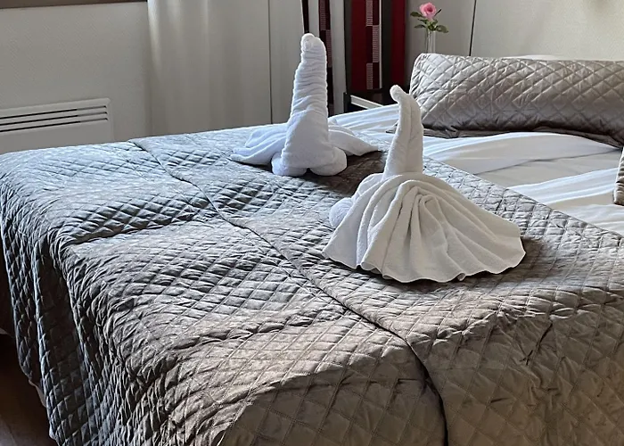 & Restaurang מלון אקרו